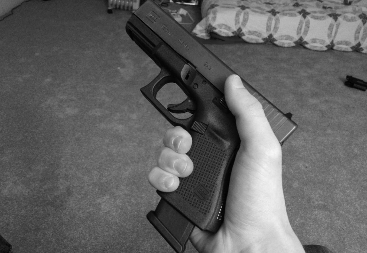 Glock 19 with 17 round mag