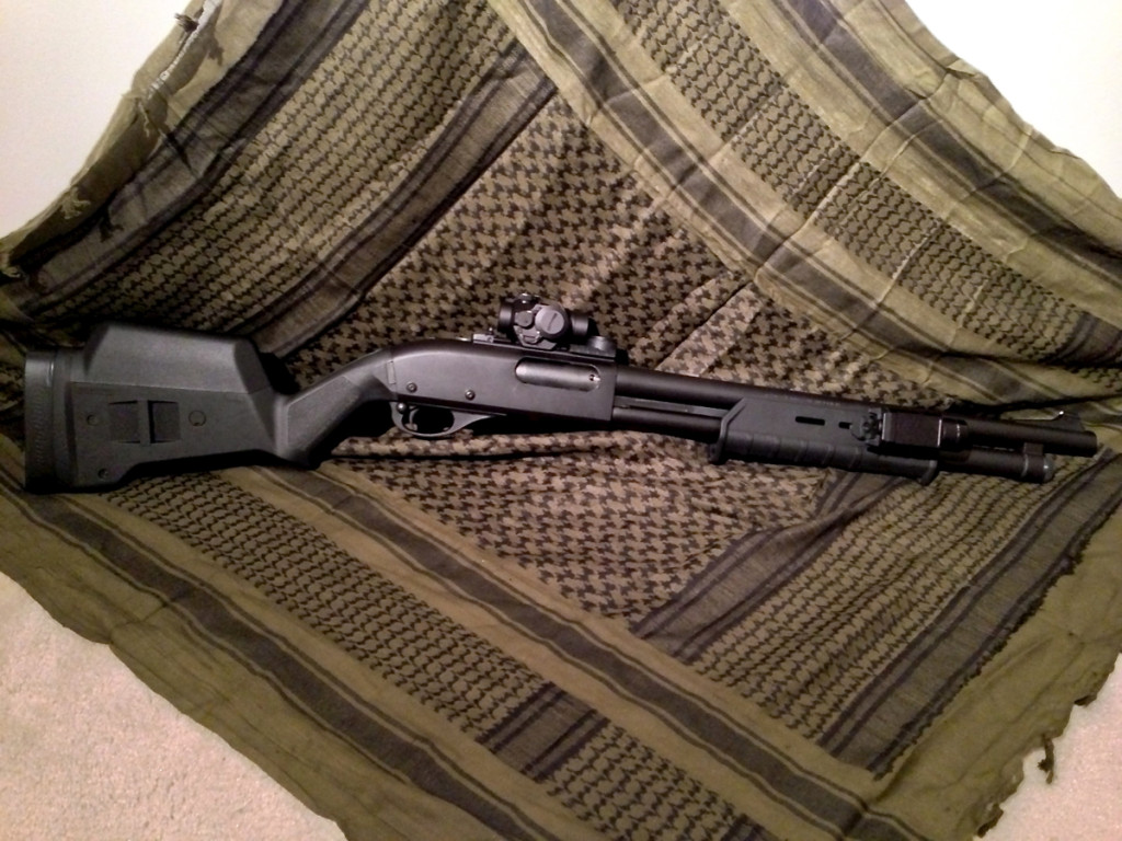 Remington 870 Tactical Magpul